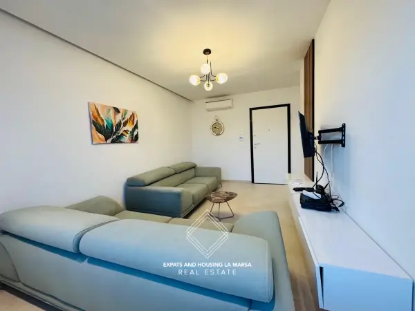 Villa on Hollywood Boulevard