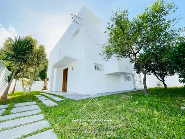 Villa on Hollywood Boulevard