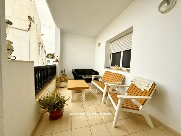 Villa on Hollywood Boulevard